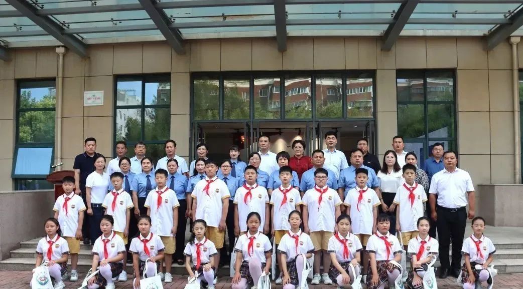 全省檢察機(jī)關(guān)首批未成年人綜合保護(hù)中心正式掛牌